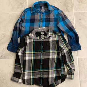 Set of 2 Wonder Nation boys size 8 long sleeve button down flannel shirts